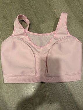Glamorise Light Pink High-Support Sports Bra with Molded Cups